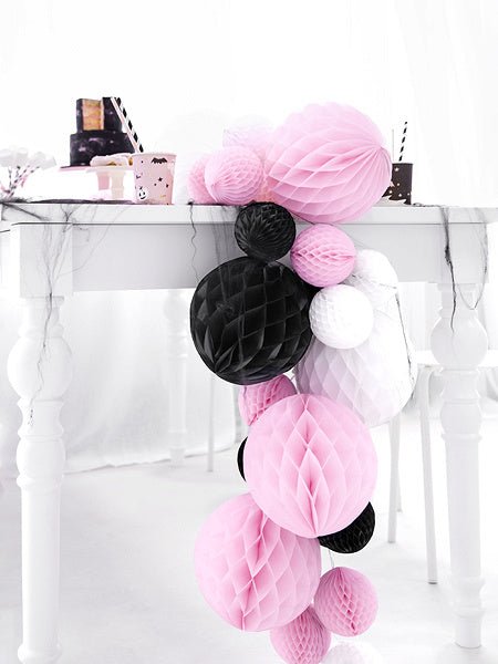 Honeycomb Bal Zwart 40cm van Partydeco koop je bij Partywinkel