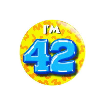 I'm 42 Button 42 Jaar 5,5cm van Paper Dreams koop je bij Partywinkel