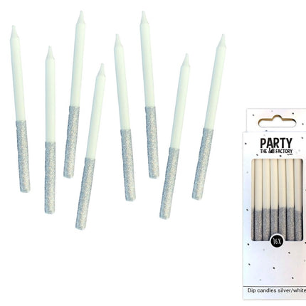 Kaarsjes Glitter Dip Wit Zilver 8cm 16st van Haza Witbaard koop je bij Partywinkel