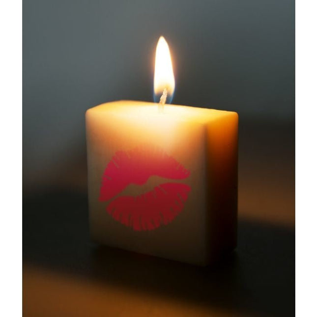 Letter Kaarsje Kus 4cm van Paper Dreams koop je bij Partywinkel