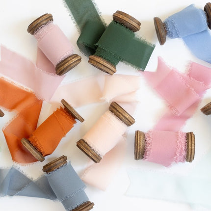 Lichtblauwe Lint 10m van Partydeco koop je bij Partywinkel