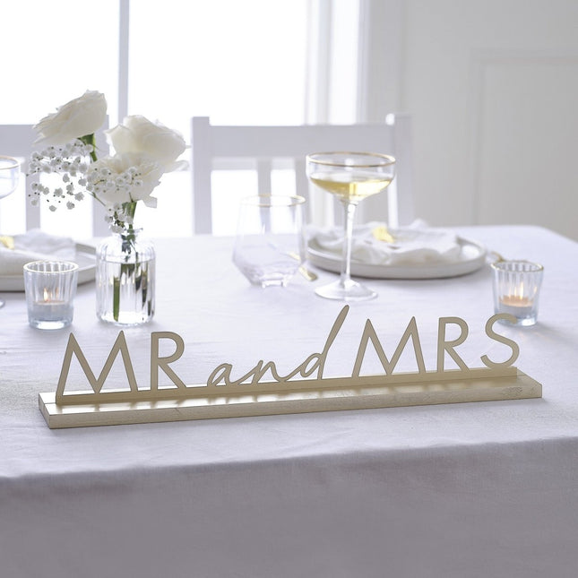 Mr And Mrs Tafeldecoratie van Ginger Ray koop je bij Partywinkel