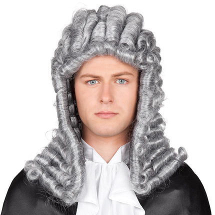 Pruik Rechter van Boland koop je bij Partywinkel