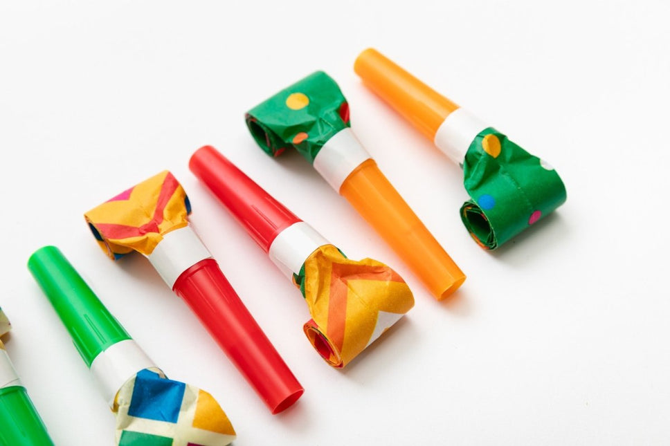 Roltongen Gekleurd 6st van WeFiesta koop je bij Partywinkel