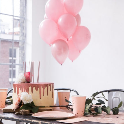 Rose Gouden Kaarsen 15cm 16st van Folat koop je bij Partywinkel