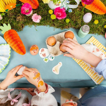 Roze Honeycomb Paasei 12cm van Partydeco koop je bij Partywinkel