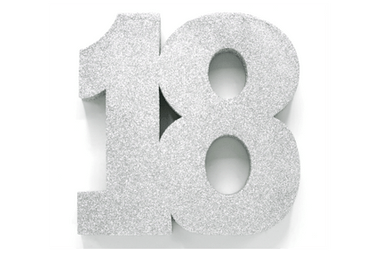 Zilver Tafeldecoratie Cijfer 18 Glitter 20,5cm van WeFiesta koop je bij Partywinkel