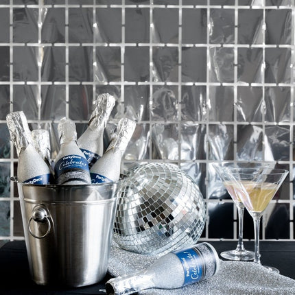 Zilveren Deurgordijn Vierkantjes 2m van Partydeco koop je bij Partywinkel