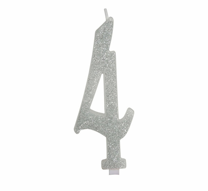 Zilveren Kaars 4 Jaar Glitter 12,5cm van Fiestas Guirca koop je bij Partywinkel
